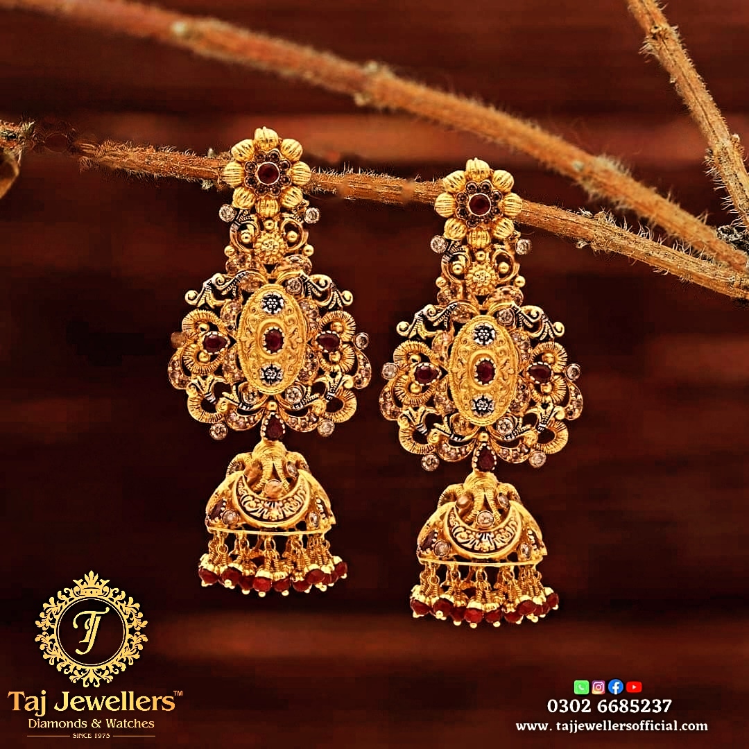 Gold Earring Jhumka