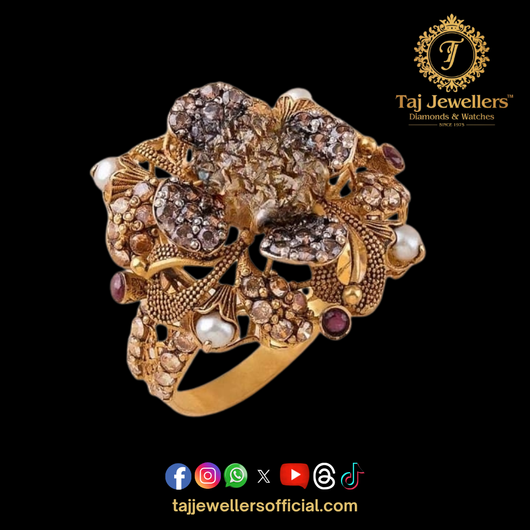 Gold Ladies Ring